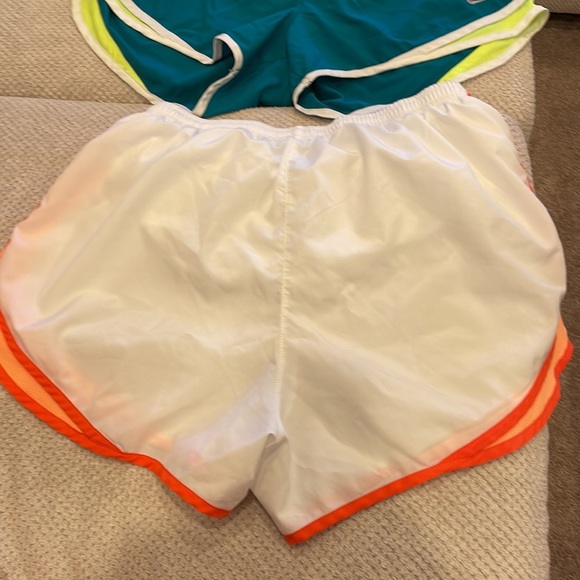 Nike short - Picture 5 of 7